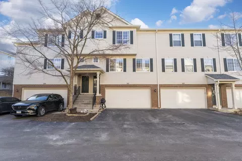 247 Evergreen Cir, Gilberts, IL 60136