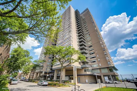 6301 N Sheridan Rd #11R, Chicago, IL 60660