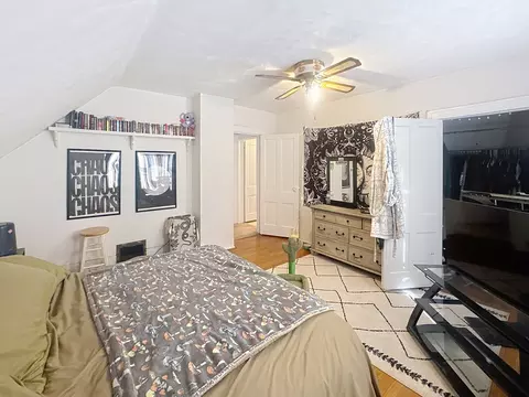 Bedroom - 527 19th Ave, Moline, IL 61265 photo 2 of 3