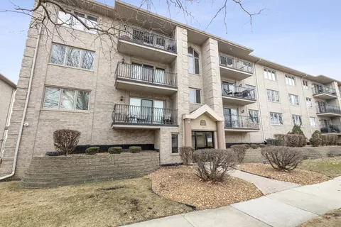 10404 S Keating Ave #2B, Oak Lawn, IL 60453