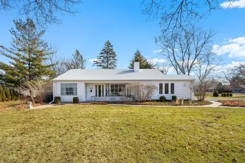 999 Sunset Rd, Geneva, IL 60134