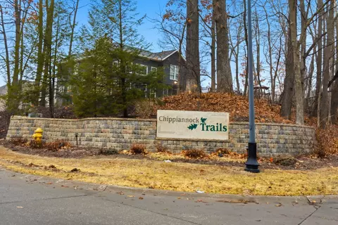 7 Chippiannock Trl, Rock Island, IL 61201
