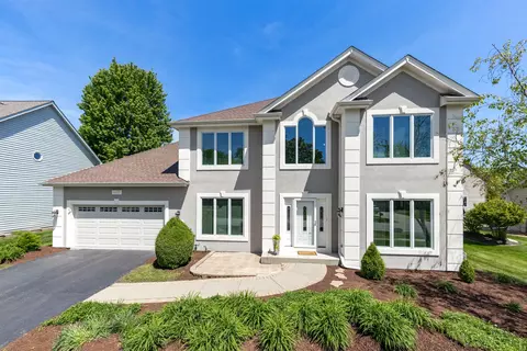 1407 Grommon Rd, Naperville, IL 60564
