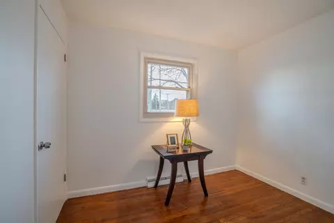 Bedroom - 1607 Hovey Ave, Normal, IL 61761 photo 5 of 8