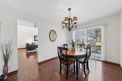Dining - 1105 Longford Rd, Bartlett, IL 60103 photo 1 of 2