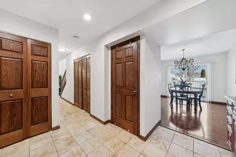 Entry Way - 1105 Longford Rd, Bartlett, IL 60103 photo 1 of 1