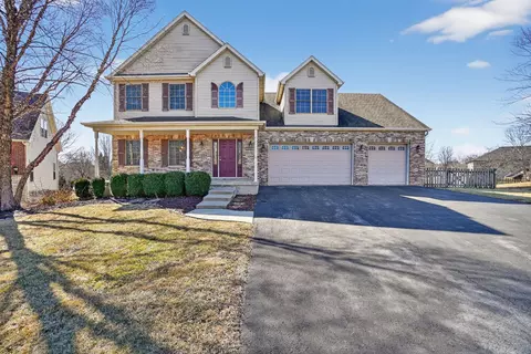 1302 Deerpath Dr, Yorkville, IL 60560