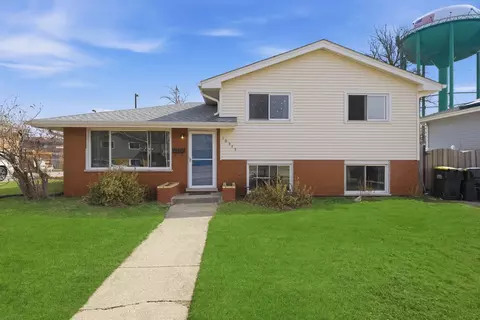 10345 Barnard Dr, Chicago Ridge, IL 60415