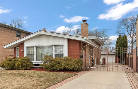 8431 S Rockwell St, Chicago, IL 60652