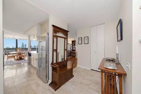 Entry Way - 360 E Randolph St #2902, Chicago, IL 60601 photo 1 of 1