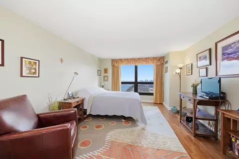 Bedroom - 360 E Randolph St #2902, Chicago, IL 60601 photo 1 of 4