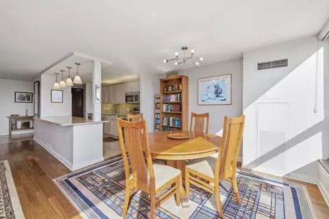 Dining - 360 E Randolph St #2902, Chicago, IL 60601 photo 2 of 2