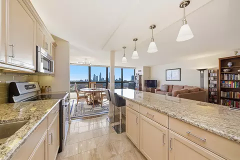 Kitchen - 360 E Randolph St #2902, Chicago, IL 60601 photo 2 of 2