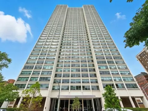 1700 E 56th St #703, Chicago, IL 60637