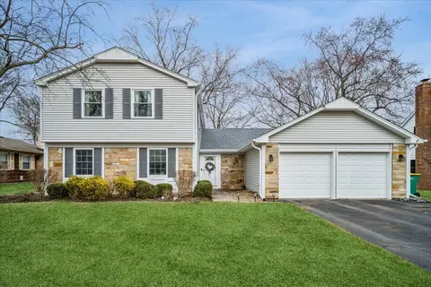 271 Terrace Pl, Buffalo Grove, IL 60089