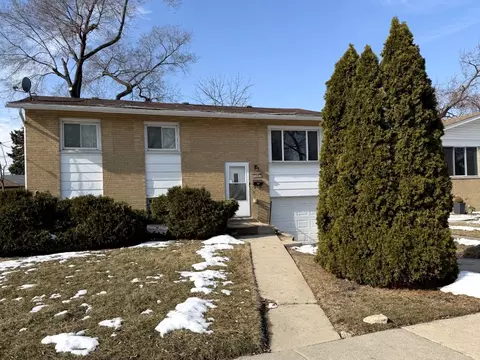 12204 S Lawndale Ave, Alsip, IL 60803