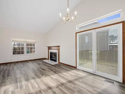 Living - 22201 W Ocala Ct, Plainfield, IL 60544 photo 2 of 4