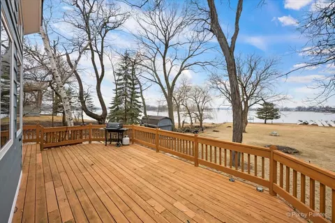 Exterior - 532 Circle Dr, Fox Lake, IL 60020 photo 8 of 17