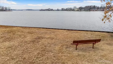 View/Area - 532 Circle Dr, Fox Lake, IL 60020 photo 9 of 9