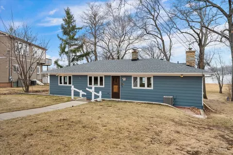 Exterior - 532 Circle Dr, Fox Lake, IL 60020 photo 2 of 17
