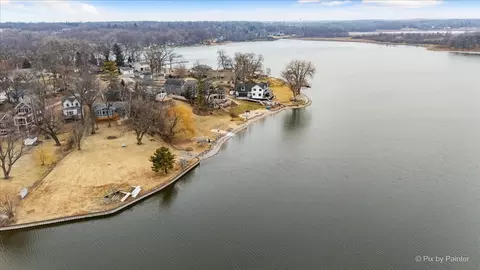 View/Area - 532 Circle Dr, Fox Lake, IL 60020 photo 8 of 9