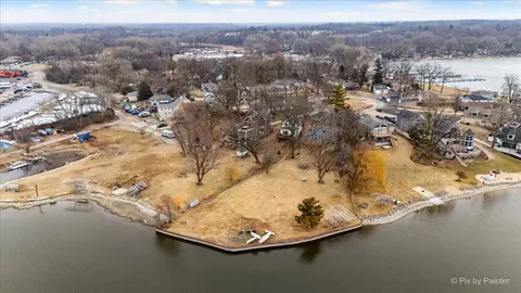 View/Area - 532 Circle Dr, Fox Lake, IL 60020 photo 7 of 9
