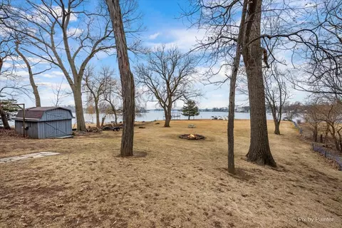 Exterior - 532 Circle Dr, Fox Lake, IL 60020 photo 12 of 17