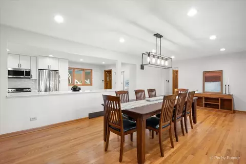 Dining - 532 Circle Dr, Fox Lake, IL 60020 photo 2 of 2