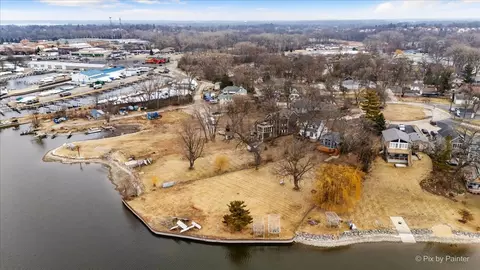 View/Area - 532 Circle Dr, Fox Lake, IL 60020 photo 6 of 9