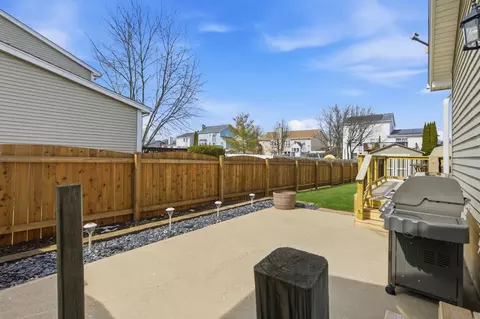 Exterior - 3412 Harbor Ridge Dr, Zion, IL 60099 photo 3 of 5