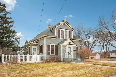 1246 Wauponsee St, Morris, IL 60450