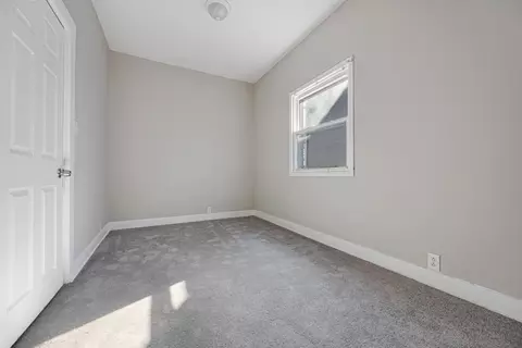 Bedroom - 464 Prospect St, Elgin, IL 60120 photo 1 of 2