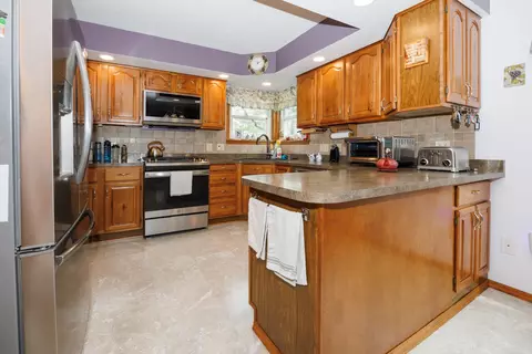 1304 S Hershey Rd, Bloomington, IL 61704 photo 13