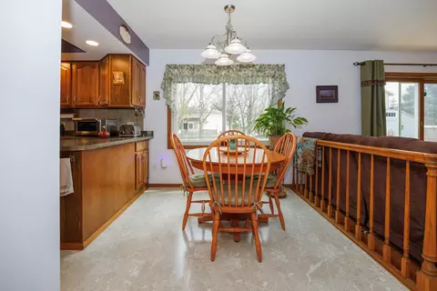 1304 S Hershey Rd, Bloomington, IL 61704 photo 12