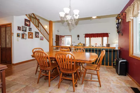 1304 S Hershey Rd, Bloomington, IL 61704 photo 9