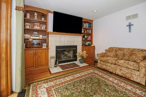1304 S Hershey Rd, Bloomington, IL 61704 photo 17