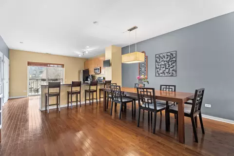 Dining - 1212 W Grenshaw St, Chicago, IL 60607 photo 1 of 2