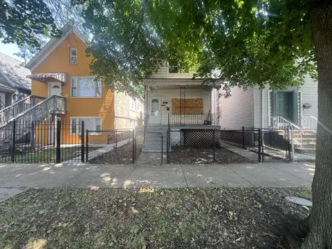 8623 S Manistee Ave, Chicago, IL 60617