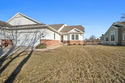 Exterior - 1908 Deer Cove Cc Ct, Normal, IL 61761 photo 2 of 6