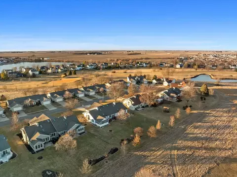 View/Area - 1908 Deer Cove Cc Ct, Normal, IL 61761 photo 4 of 7