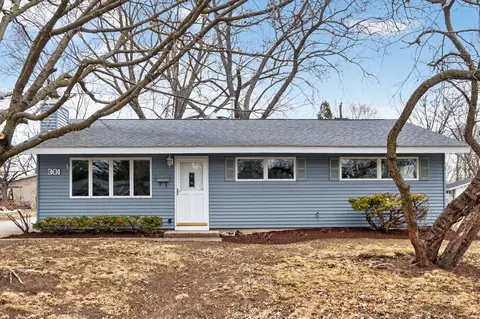 301 River Dr, Dekalb, IL 60115