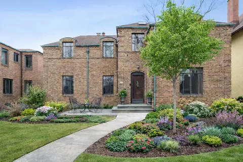 9305 S Hoyne Ave, Chicago, IL 60643