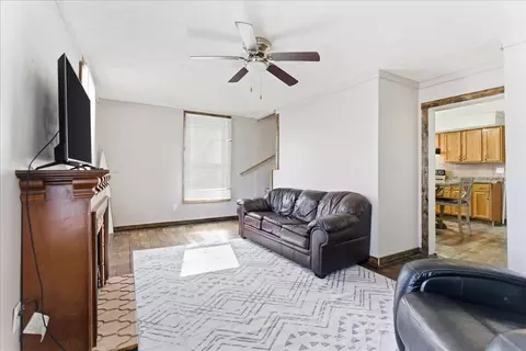 Living - 301 N 2nd Ave, Chenoa, IL 61726 photo 1 of 4