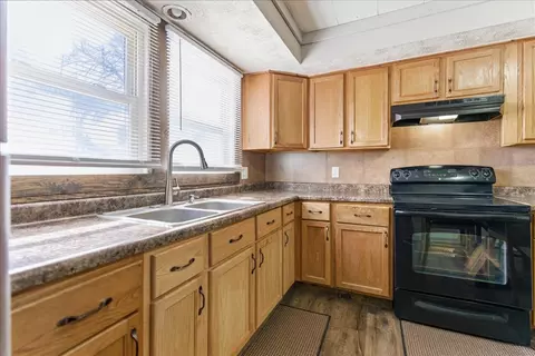 Kitchen - 301 N 2nd Ave, Chenoa, IL 61726 photo 3 of 3