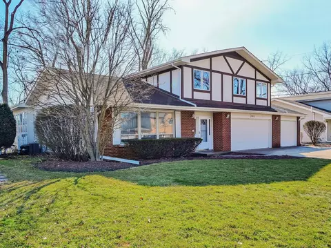 1903 E Hopi Ln, Mount Prospect, IL 60056
