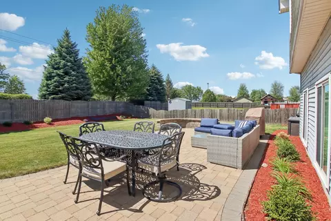 Exterior - 24339 W Apple Tree Ln, Plainfield, IL 60585 photo 3 of 7