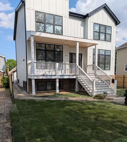 5361 N Normandy Ave, Chicago, IL 60656