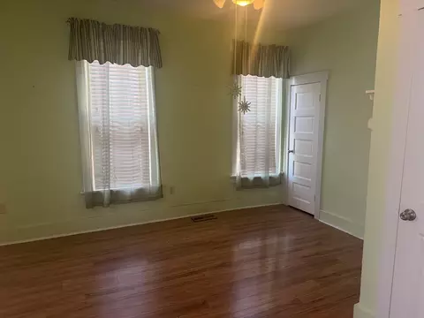 602 E Webster St, Clinton, IL 61727 photo 28