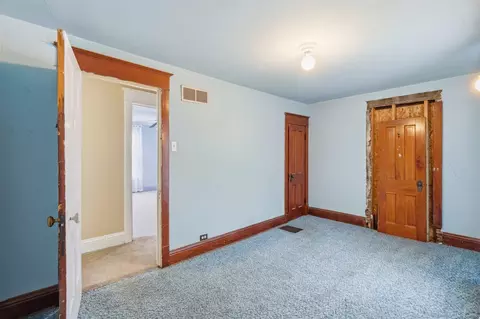 Bedroom - 2011 15th Street A, Moline, IL 61265 photo 4 of 6