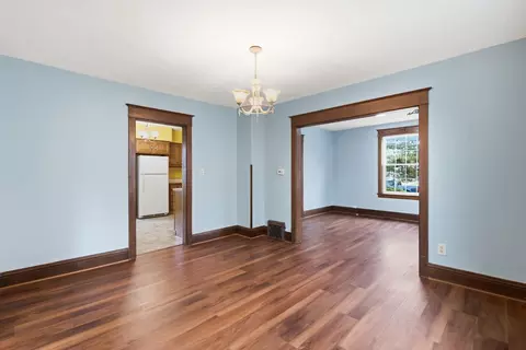 Living - 2011 15th Street A, Moline, IL 61265 photo 2 of 4
